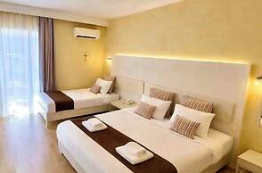Nidimos Hotel