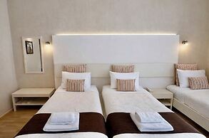 Nidimos Hotel