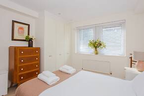 1 Bed with Balcony by Broadway Market & Columbia Road