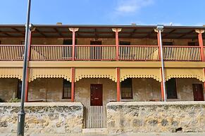 Central 3 Bedroom Heritage House in Fremantle