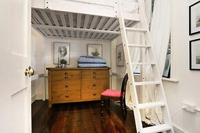 Central 3 Bedroom Heritage House in Fremantle