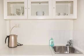 1 Bedroom Studio Apartment near Eagle Street