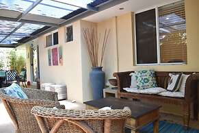 Professionally Cleaned 2bdr Villa, Great Location