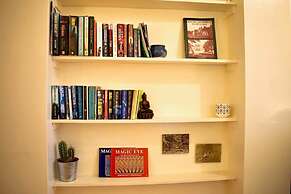 Welcoming and Homely 2 Bed in Central Location