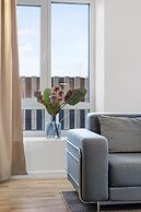 Two-bedrooms Apartment With Amazing View and Sunny Balcony Next to Roy