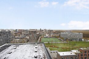 Two-bedrooms Apartment With Amazing View and Sunny Balcony Next to Roy