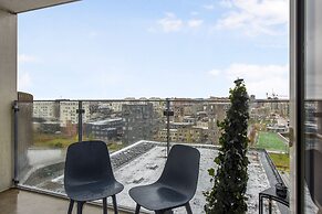 Two-bedrooms Apartment With Amazing View and Sunny Balcony Next to Roy