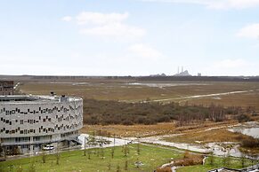 Two-bedrooms Apartment With Amazing View and Sunny Balcony Next to Roy