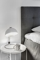 Two-bedrooms Apartment With Amazing View and Sunny Balcony Next to Roy