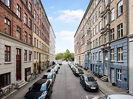 Sanders Park - Charming 1-bdr Apt Close to Metro