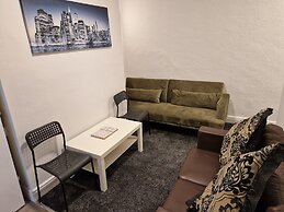 Birtley's Diamond 3 bed Apt, Sleeps 6 Guests