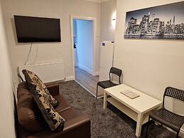 Birtley's Diamond 3 bed Apt, Sleeps 6 Guests