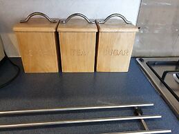 Birtley's Diamond 3 bed Apt, Sleeps 6 Guests