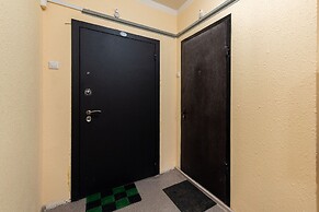 Apartment on Vertolyotchikov 13