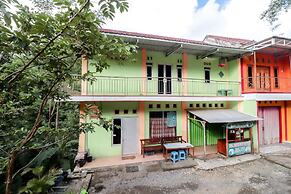 Serut 2 Homestay - Hostel