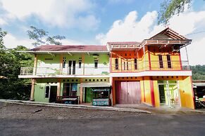 Serut 2 Homestay - Hostel
