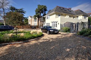 Somerville Coach House 1