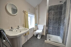 Somerville Coach House 4