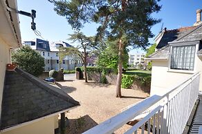 Somerville Coach House 4