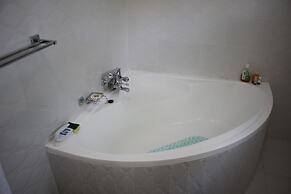 Waterfalls Apartments