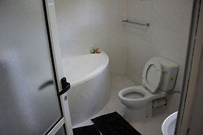 Waterfalls Apartments