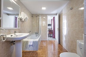 Apartamentos Cala Murada Tennis