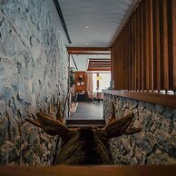 Grey Family Hotel
