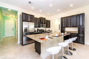 Simply Comfort Amazing 5bd Townhouse