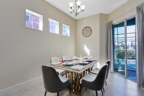 Simply Comfort Amazing 5bd Townhouse