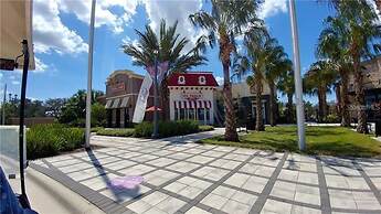 Simply Comfort Amazing 5bd Townhouse