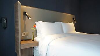 Holiday Inn Express Shenzhen Dongmen by IHG