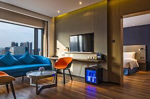 Holiday Inn Express Shenzhen Dongmen by IHG