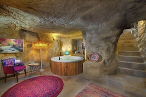 Cappadocia Splendid Cave Hotel