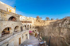 Cappadocia Splendid Cave Hotel