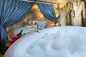 Cappadocia Splendid Cave Hotel