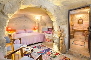 Cappadocia Splendid Cave Hotel