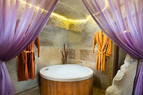 Cappadocia Splendid Cave Hotel