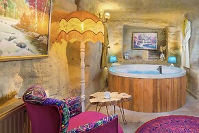 Cappadocia Splendid Cave Hotel