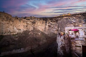 Cappadocia Splendid Cave Hotel