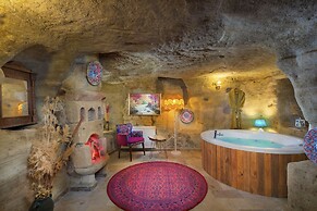 Cappadocia Splendid Cave Hotel
