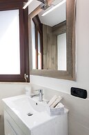 B&B Tiffany Sferracavallo