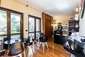 B&B Tiffany Sferracavallo