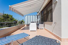 B&B Tiffany Sferracavallo