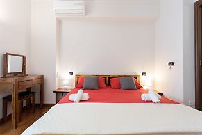 B&B Tiffany Sferracavallo