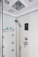 B&B Tiffany Sferracavallo