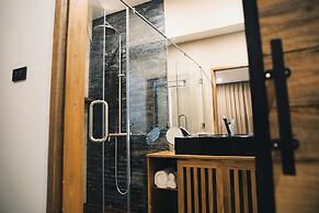 Zee Luxury Boutique Hotel