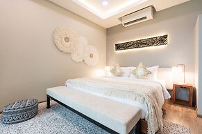 Zee Luxury Boutique Hotel