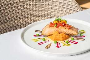 Zee Luxury Boutique Hotel