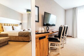 Amber Park Hotel & SPA