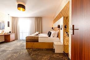 Amber Park Hotel & SPA